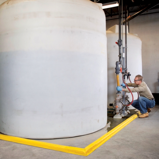 PIG Build-A-Berm Barriers - 14cm L x 460cm W x 5cm H