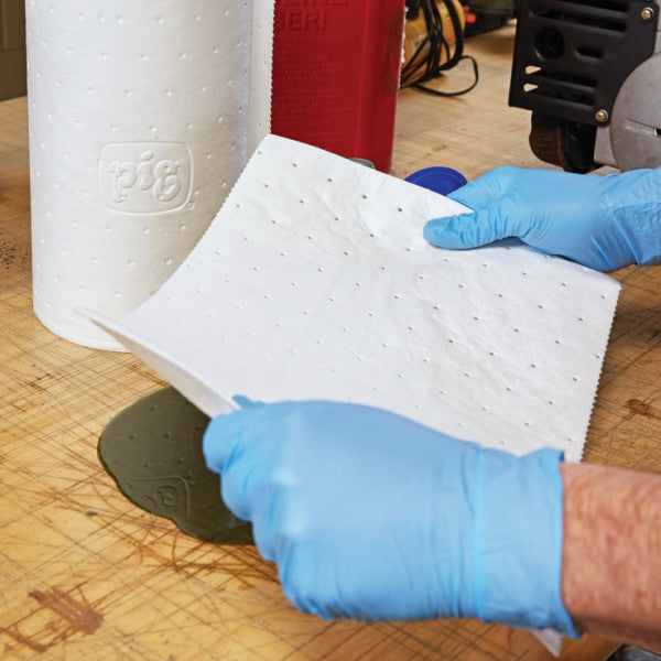 PIG® Oil-Only Absorbent Roll - Lightweight