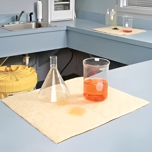 PIG® Essentials Pro Rotolo assorbente per prodotti chimici - Pesante (76 cm x 46 mt.)